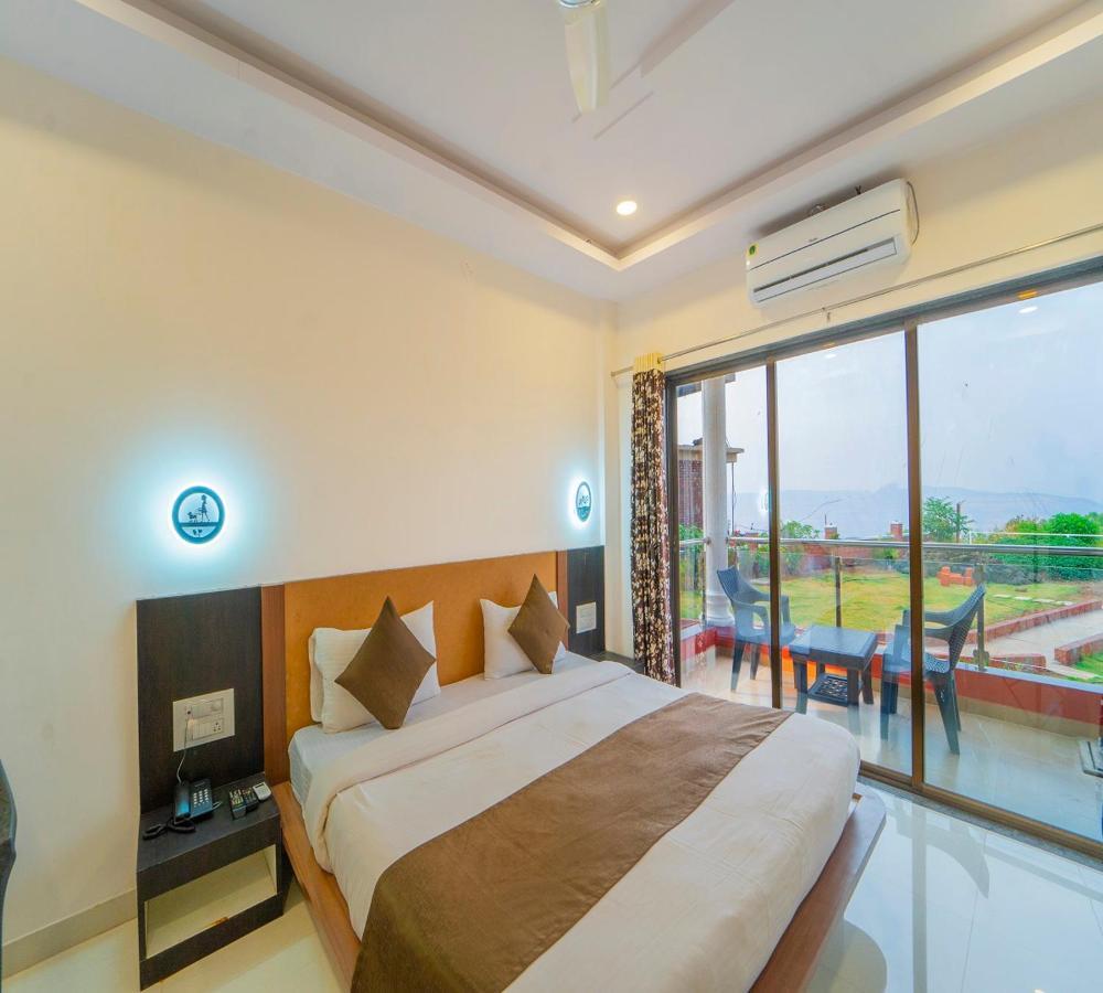 Vrindavan Resort Mahābaleshwar Exterior foto